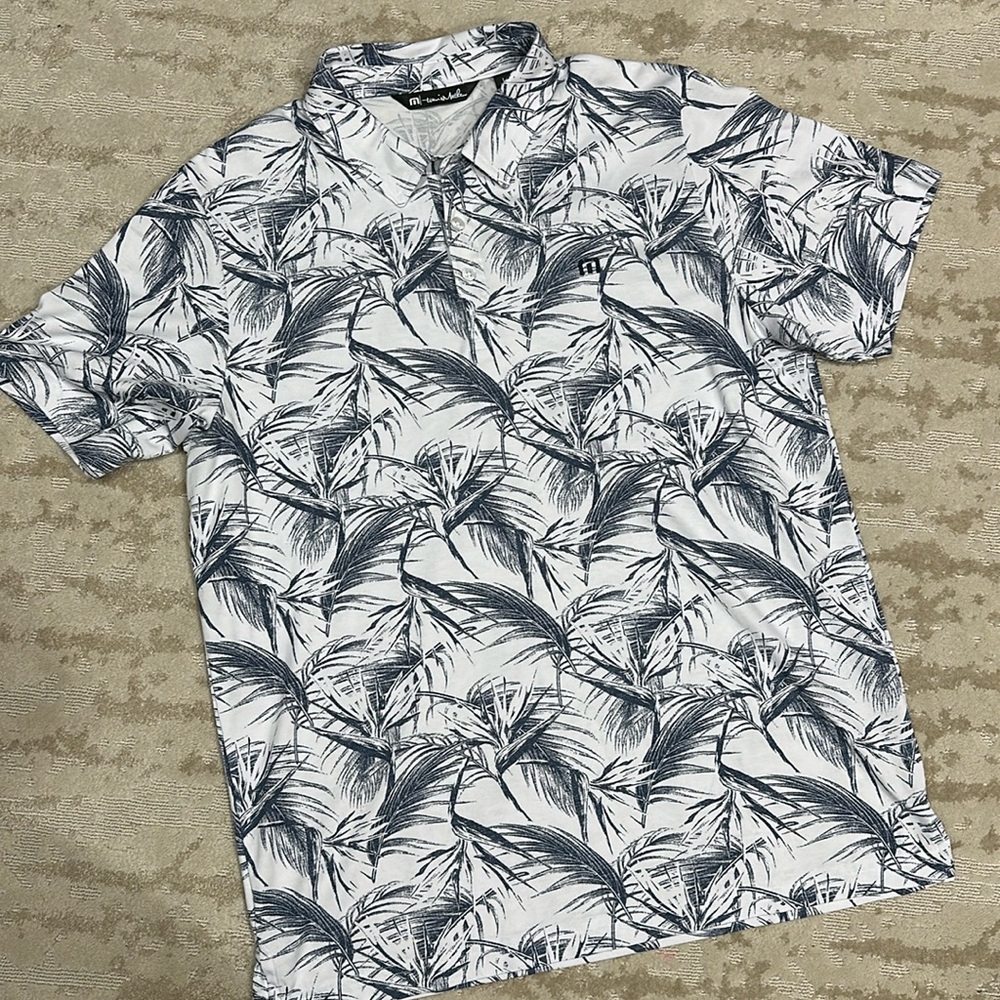 Travis Matthew men’s Large cotton/poly performance polo- one wear!